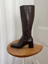 Load image into Gallery viewer, DEEP CHOCOLATE LEATHER BOOT (7.5)