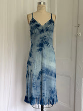 Load image into Gallery viewer, TIE DYE SLIP (M)