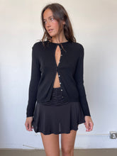 Load image into Gallery viewer, ESSENTIAL BLACK CARDI (M)