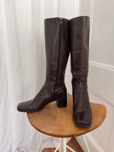 Load image into Gallery viewer, DEEP CHOCOLATE LEATHER BOOT (7.5)