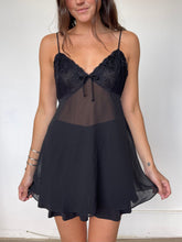 Load image into Gallery viewer, BLACK SLIP TOP (M)