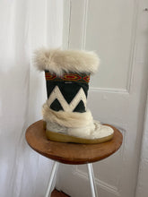 Load image into Gallery viewer, ASPEN FUR BOOT (7)