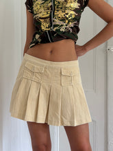 Load image into Gallery viewer, Y2K JUICY COUTURE CORD MINI (32” waist)