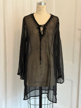 Load image into Gallery viewer, BLACK BEACH COVERUP (XL)